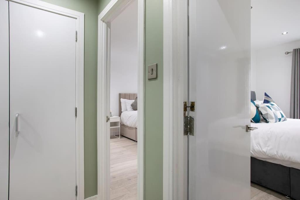 Fabulous Modern Luxury Sleeps 6- Parking Apartamento *