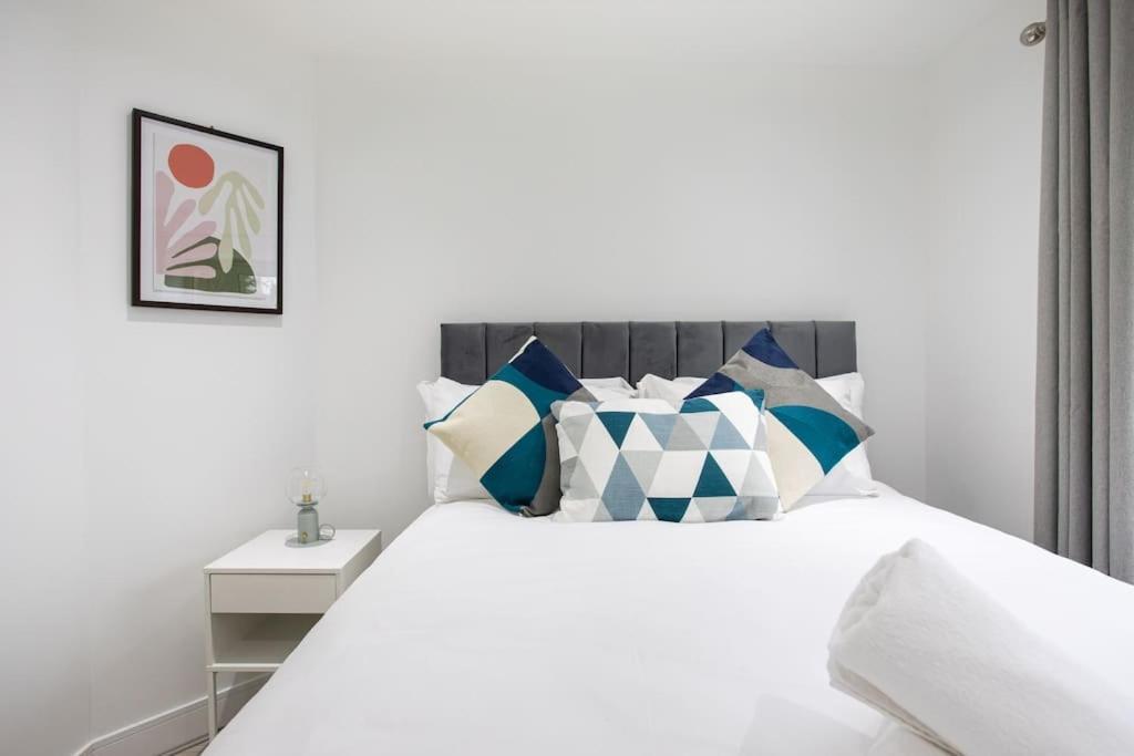 Apartamento Fabulous Modern Luxury Sleeps 6- Parking Belfast